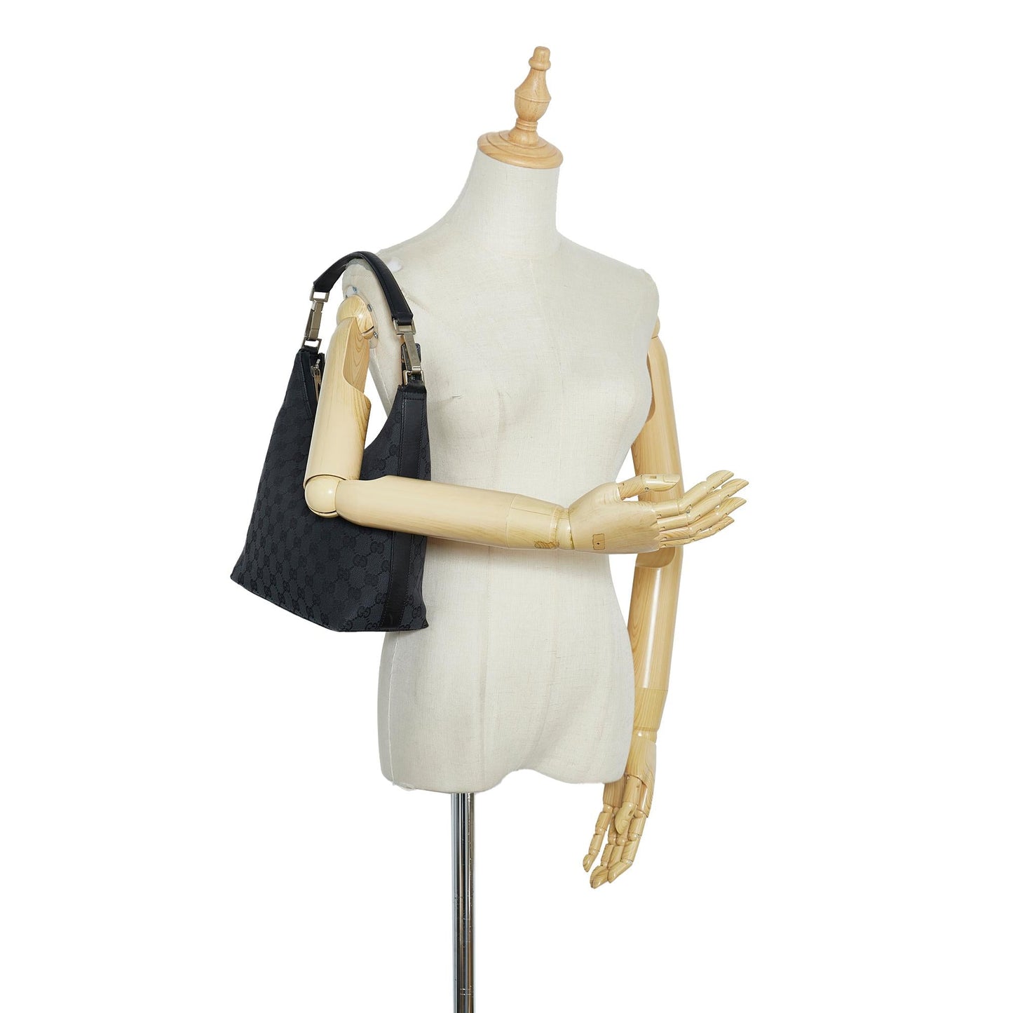 Gucci GG Canvas Shoulder Bag (SHG-gpBdbo)
