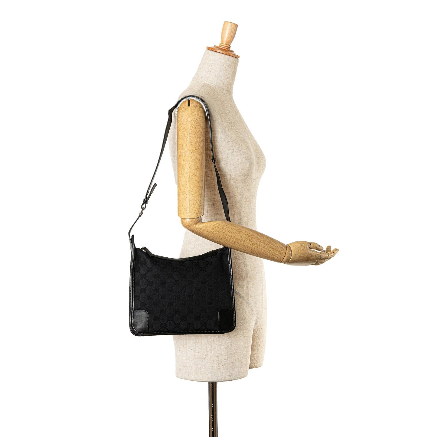 Gucci GG Canvas Shoulder Bag (SHG-PpqADZ)