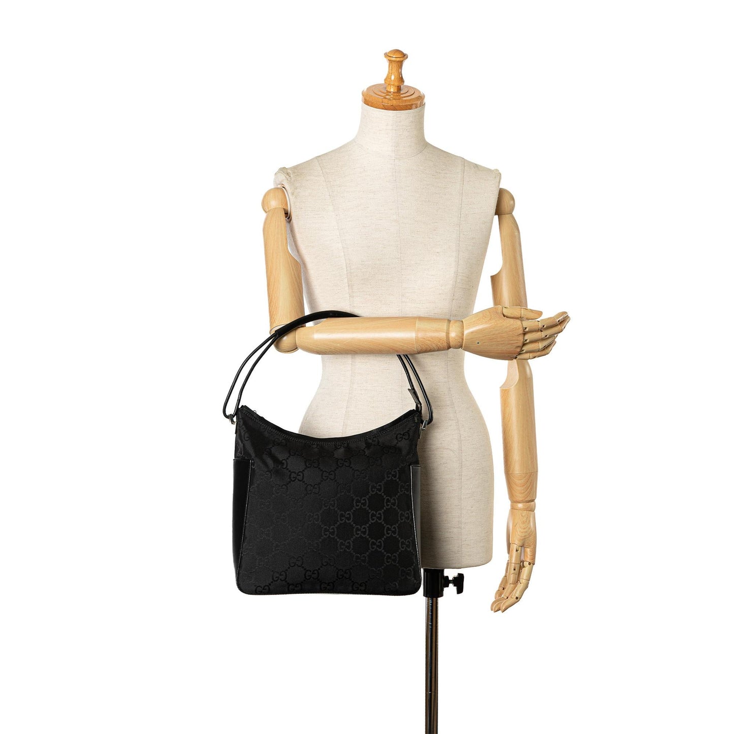 Gucci GG Nylon Shoulder Bag (SHG-pSPER4)