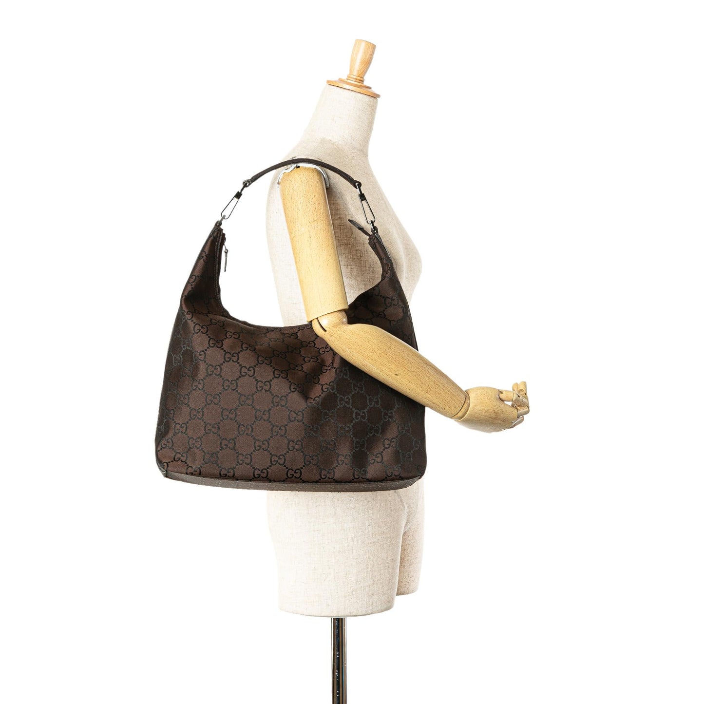 Gucci GG Nylon Shoulder Bag (SHG-OK1rdq)