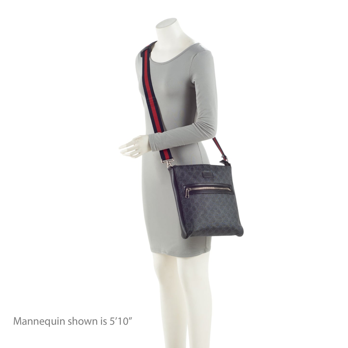 Gucci GG Supreme Medium Messenger