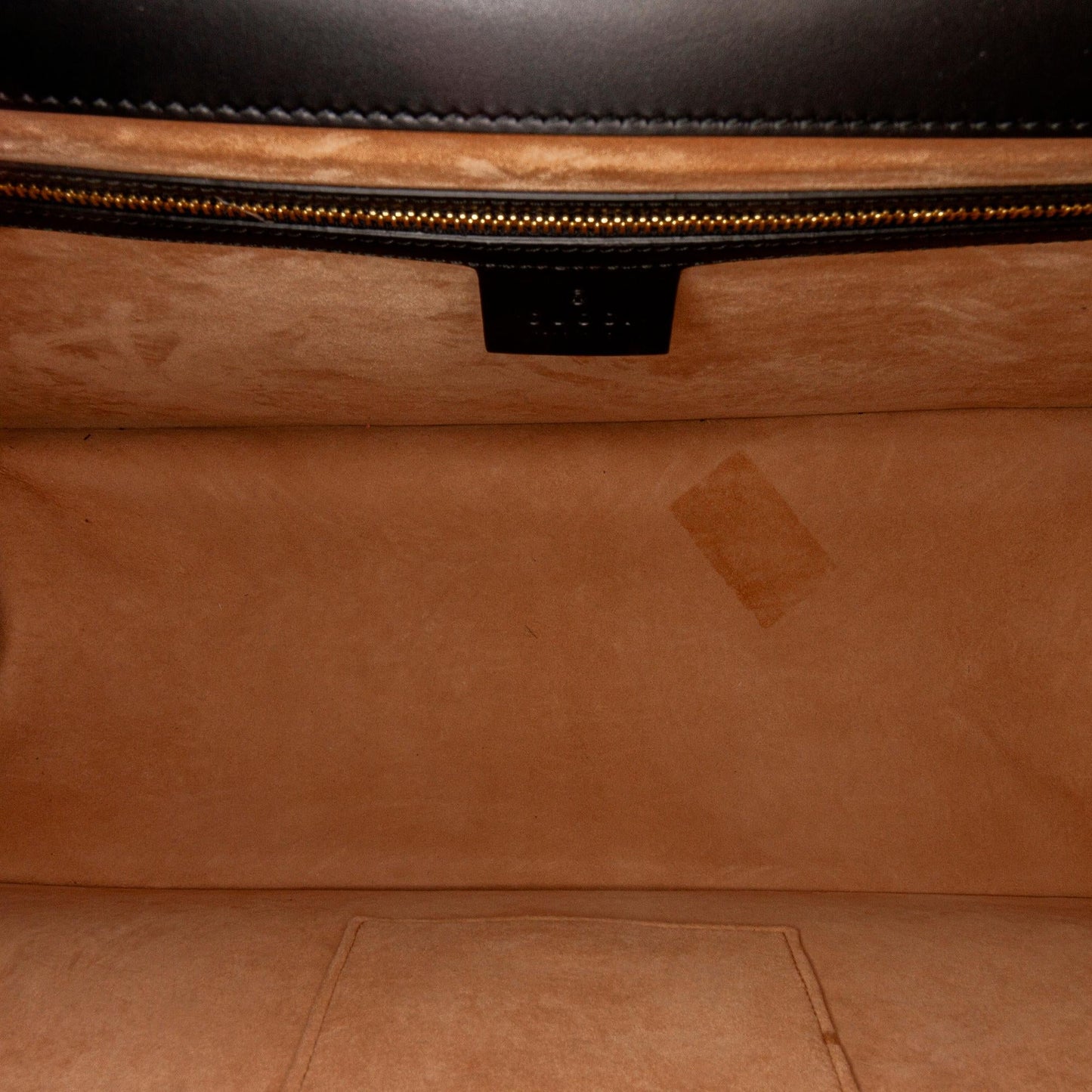 Gucci Maxi Sylvie Satchel (SHG-ZQfwZ0)