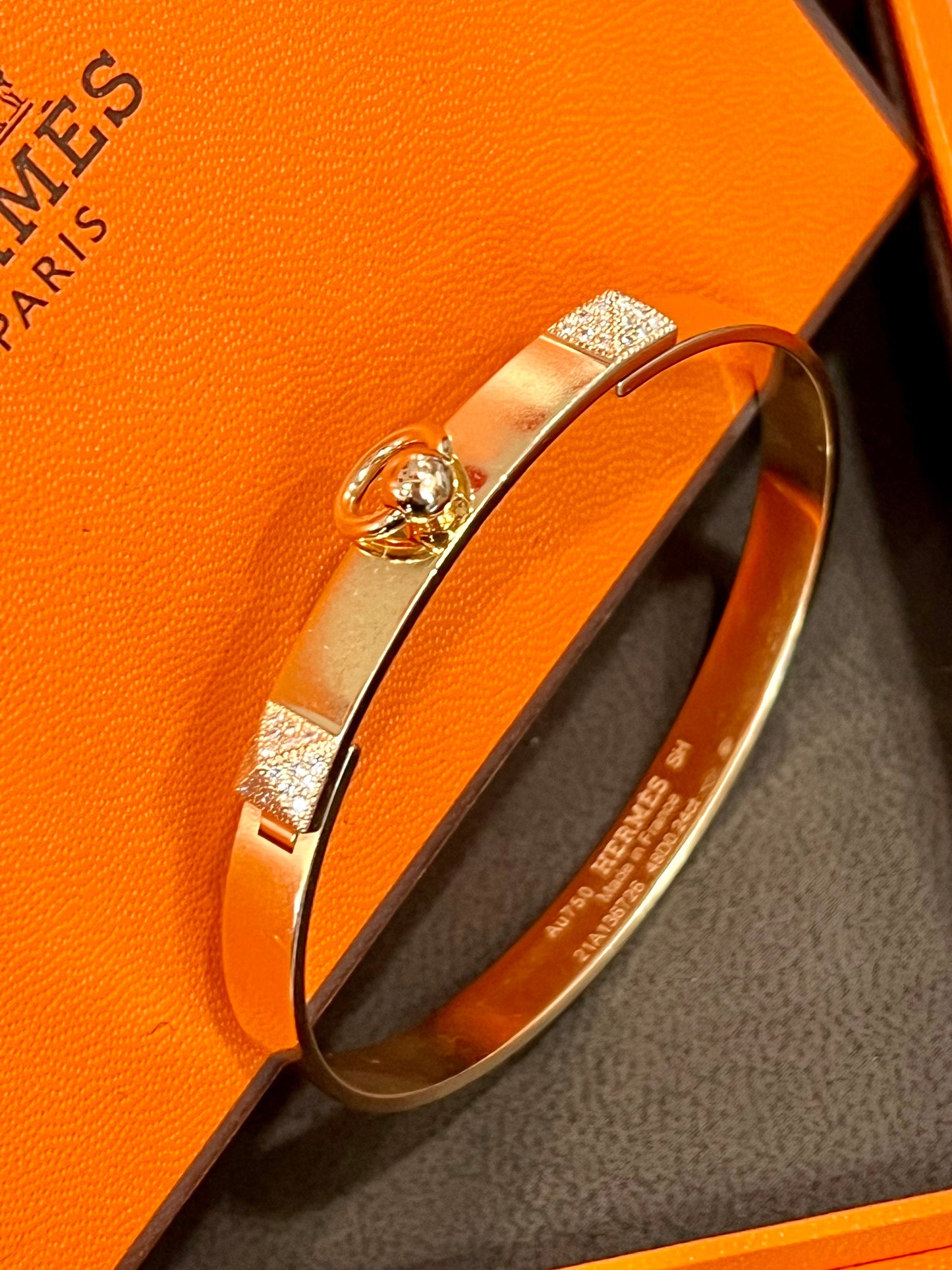 HERMÈS COLLIER DE CHIEN 18K GOLD & DIAMOND BRACELET
