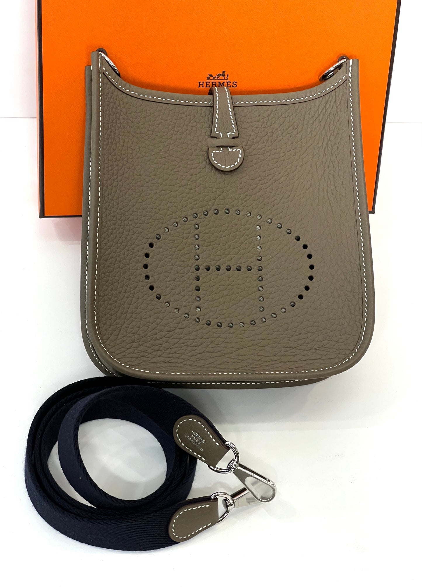 HERMÈS EVELYNE CLEMENCE LEATHER TPM ETOUPE BLEU INDIGO