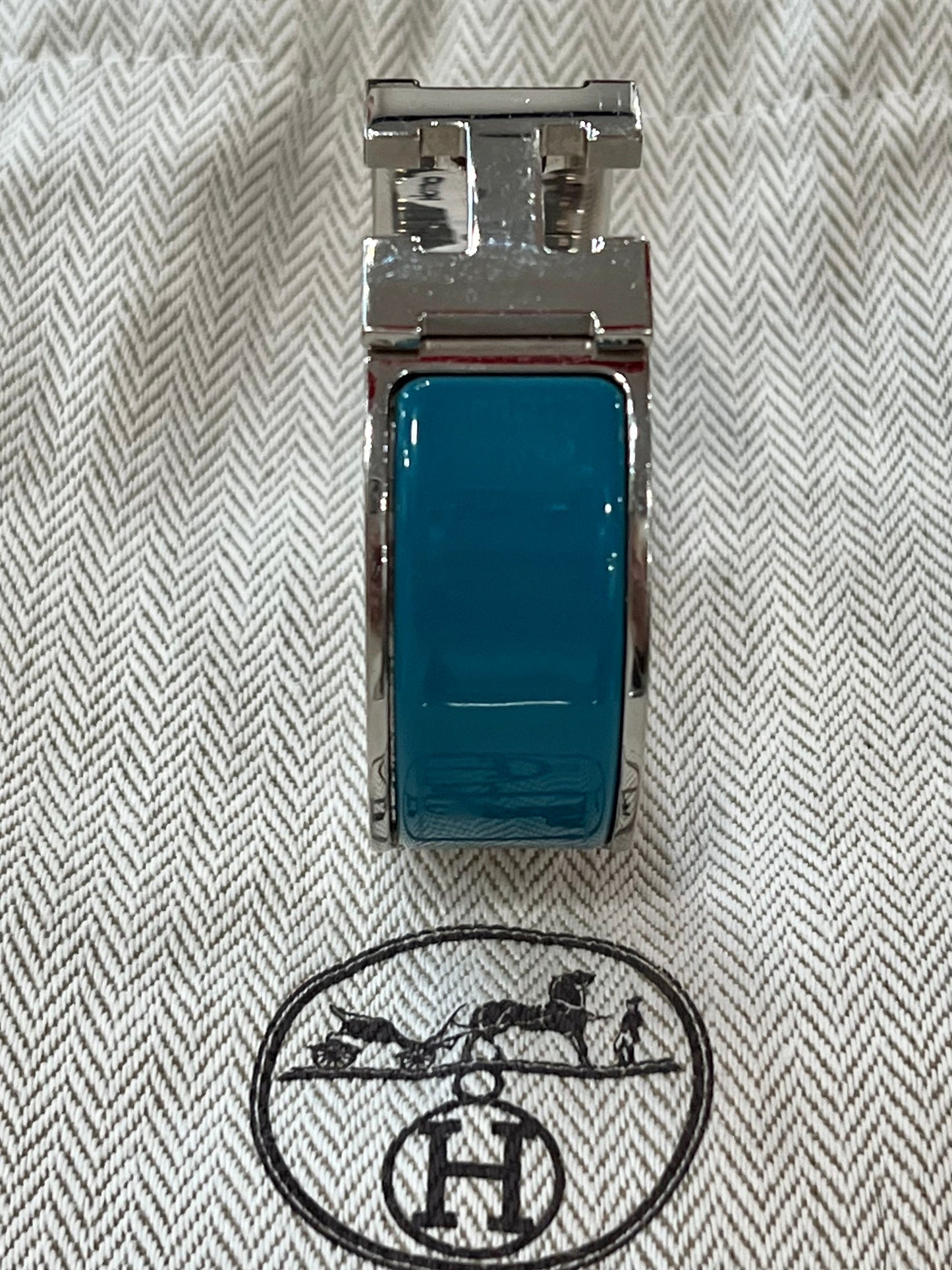 HERMÈS CLIC CLAC H ENAMEL PM CUFF BRACELET
