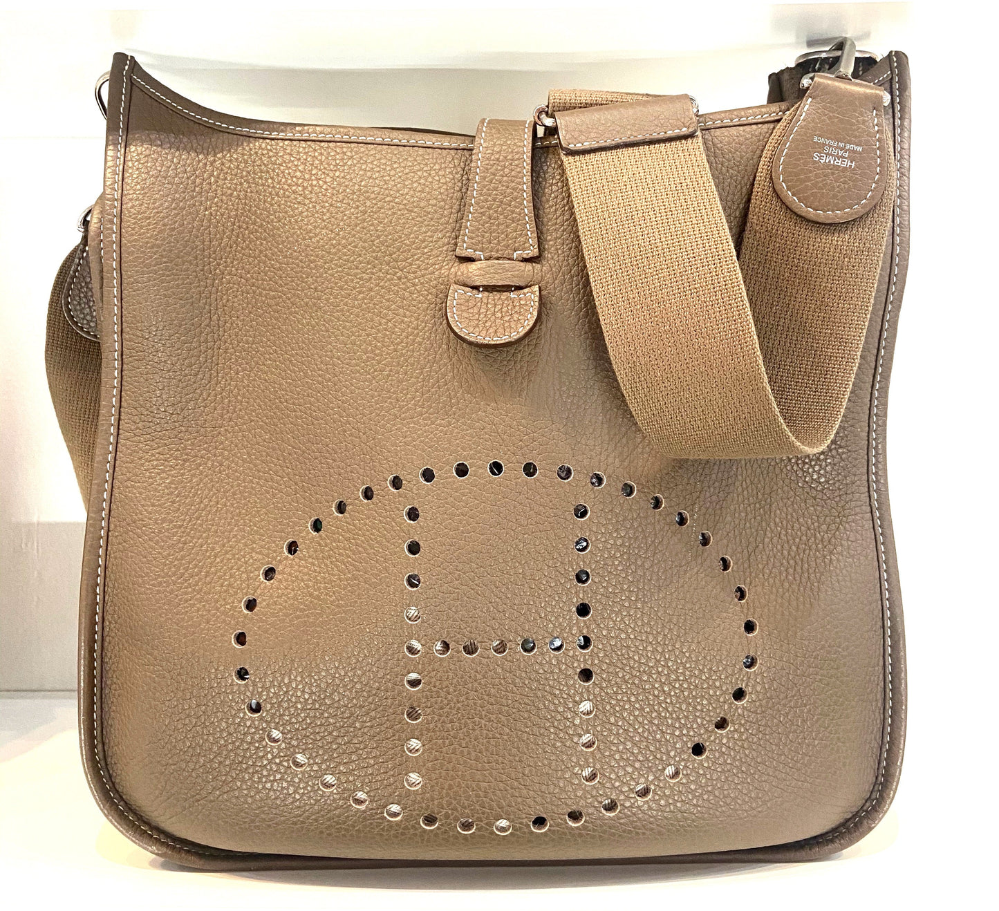 HERMÈS EVELYNE III CLEMENCE SHOULDER BAG