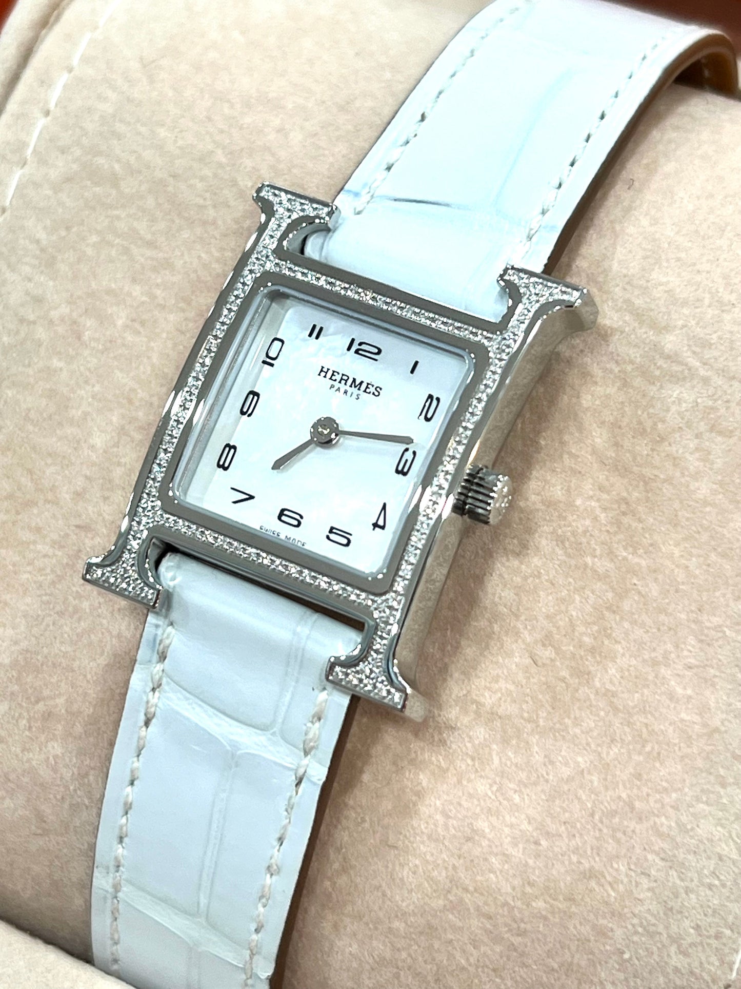 HERMÈS HEURE H 25MM DIAMOND WATCH