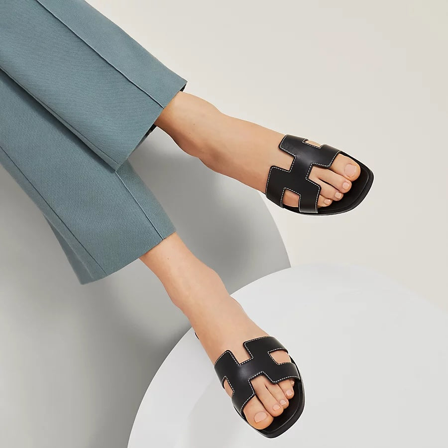 HERMÈS CALFSKIN LEATHER ORAN SANDALS MULES