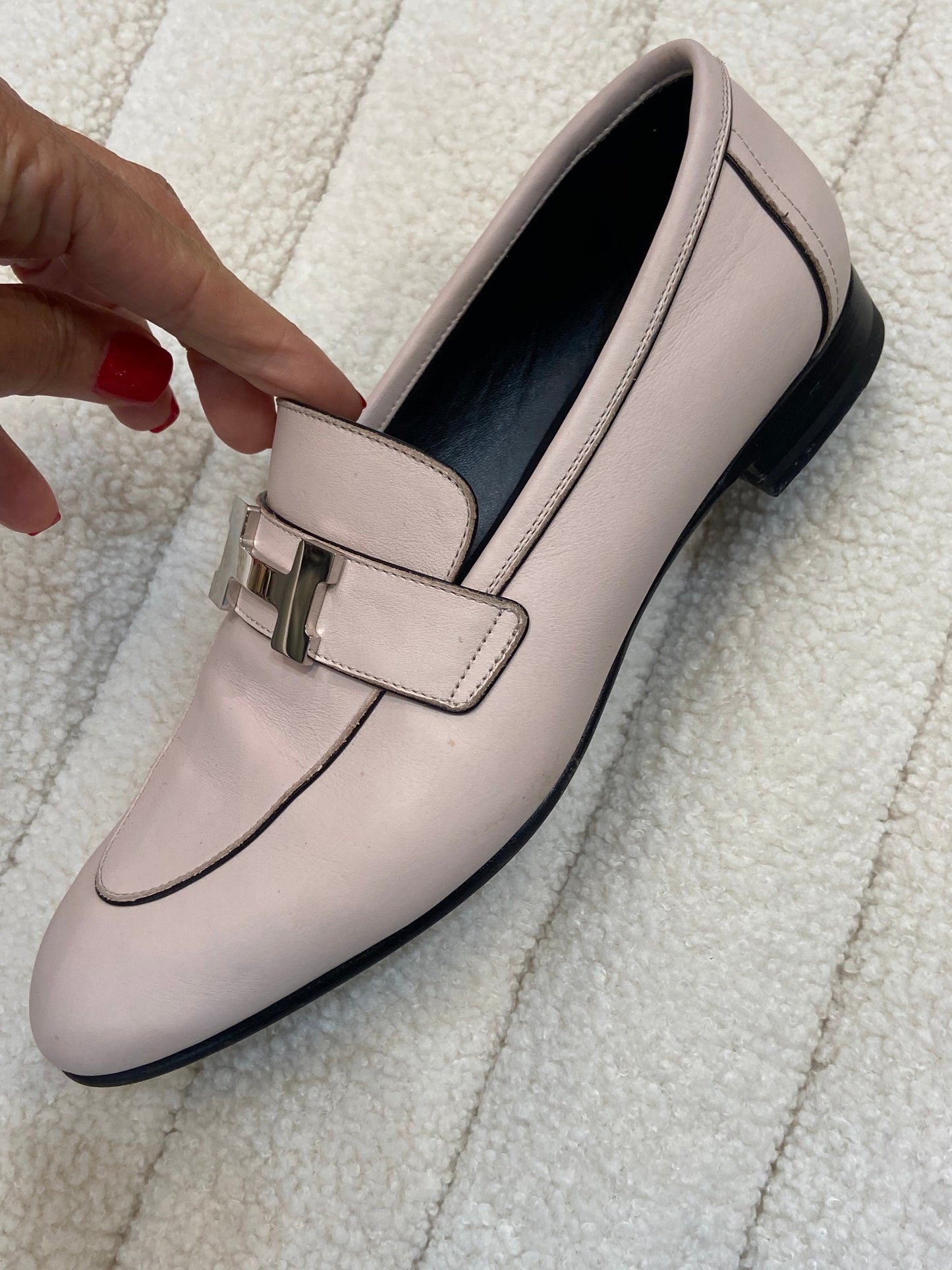 HERMÈS LADIES PARIS LOAFERS IN PALE PINK