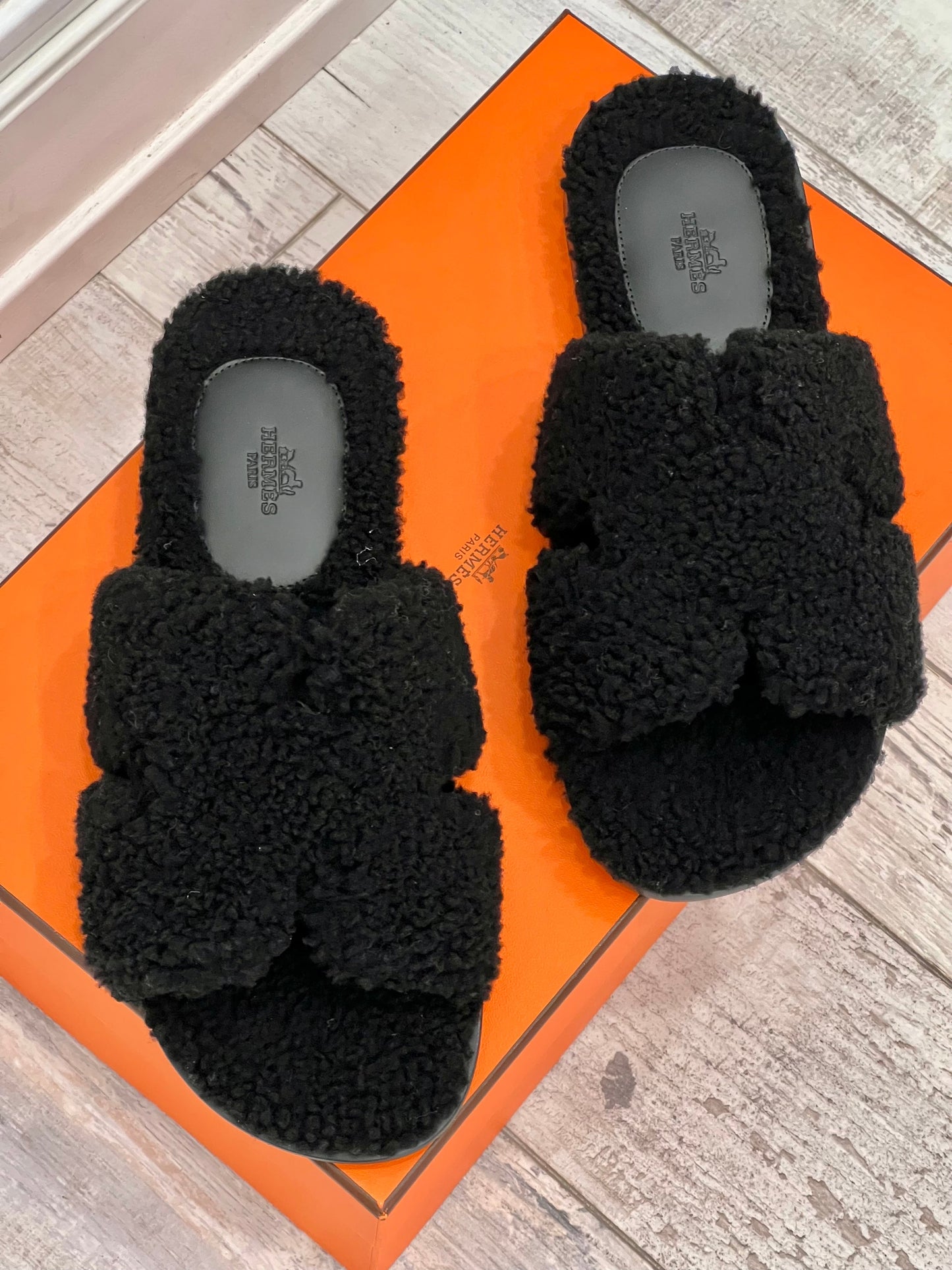 HERMÈS SHEARLING IZMIR SLIDE MULES