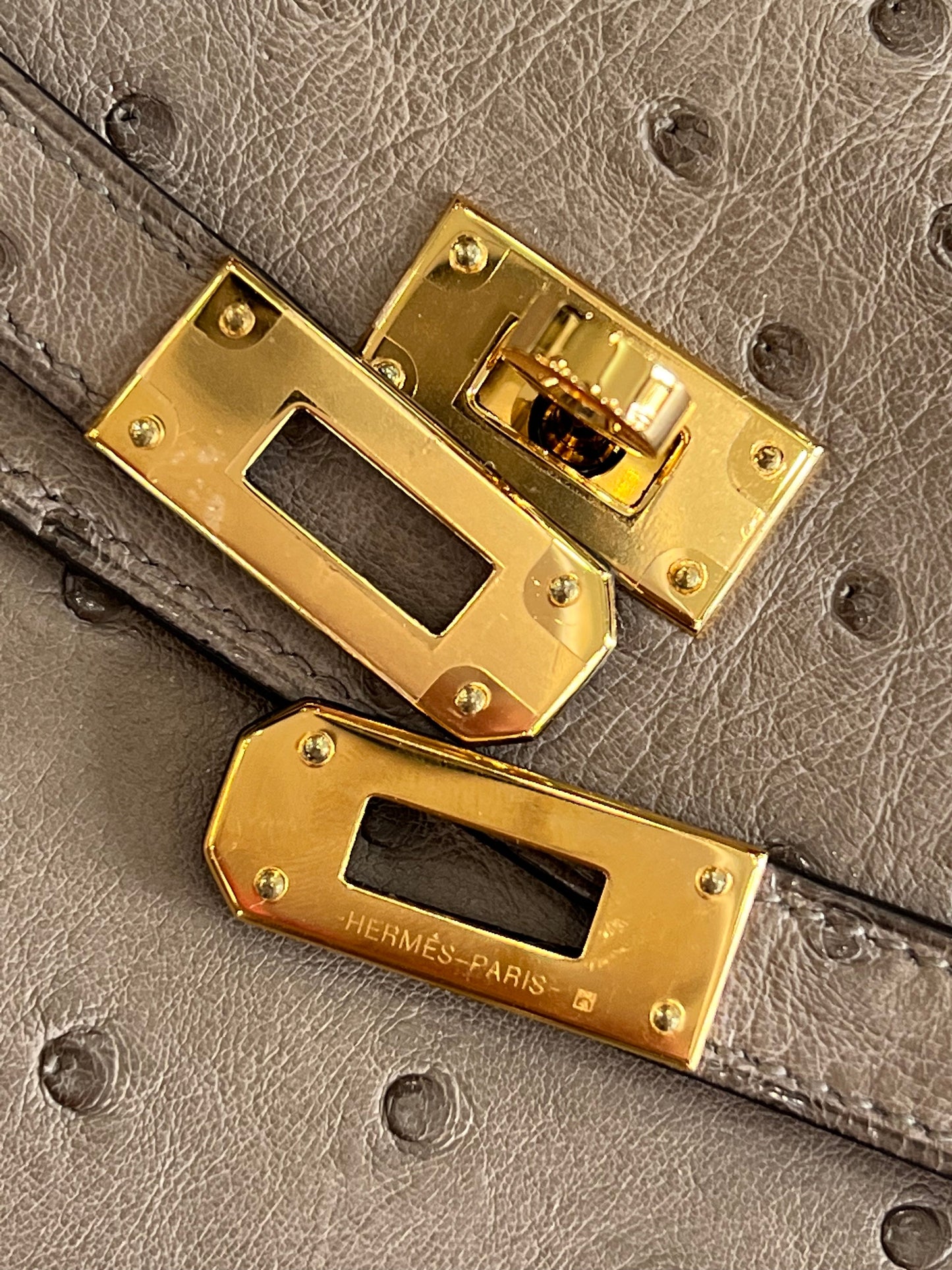 HERMÈS VERT VERONESE OSTRICH LEATHER LONG KELLY WALLET