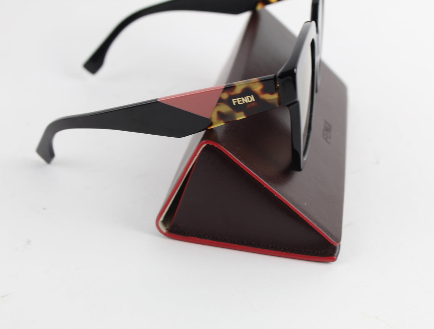 FENDI SUNGLASSES