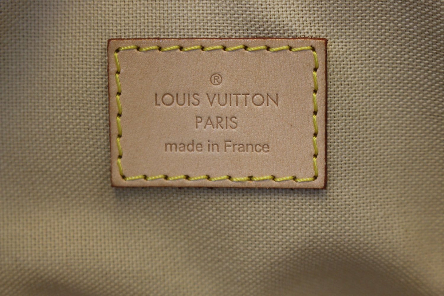 LOUIS VUITTON Damier Azur Siracusa GM White Shoulder Bag