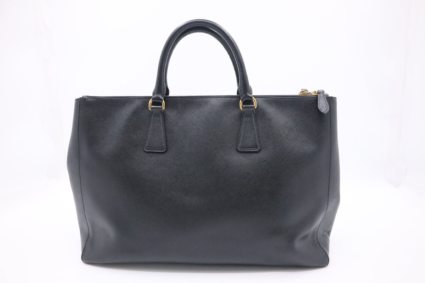 Prada Galleria Large in Black Saffiano Leather