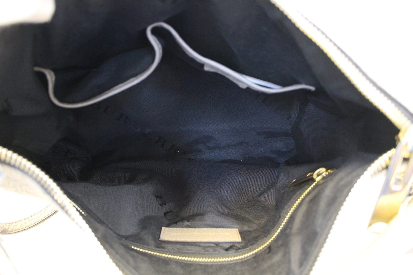 BURBERRY Heritage Grain Ledbury Hobo Bag