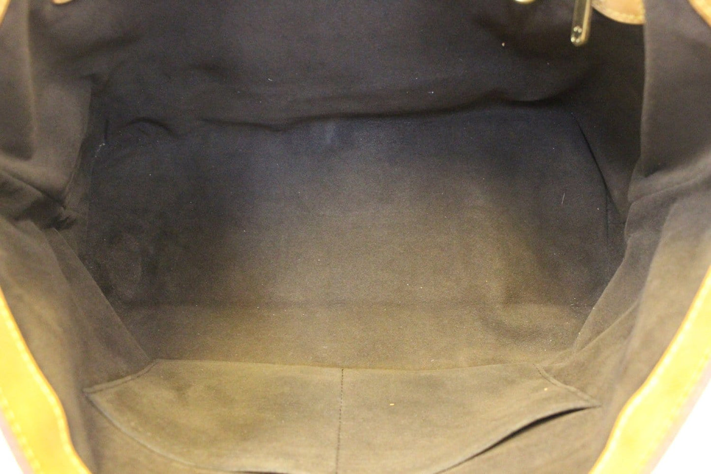 LOUIS VUITTON Monogram Canvas Wilshire MM Shoulder Bag