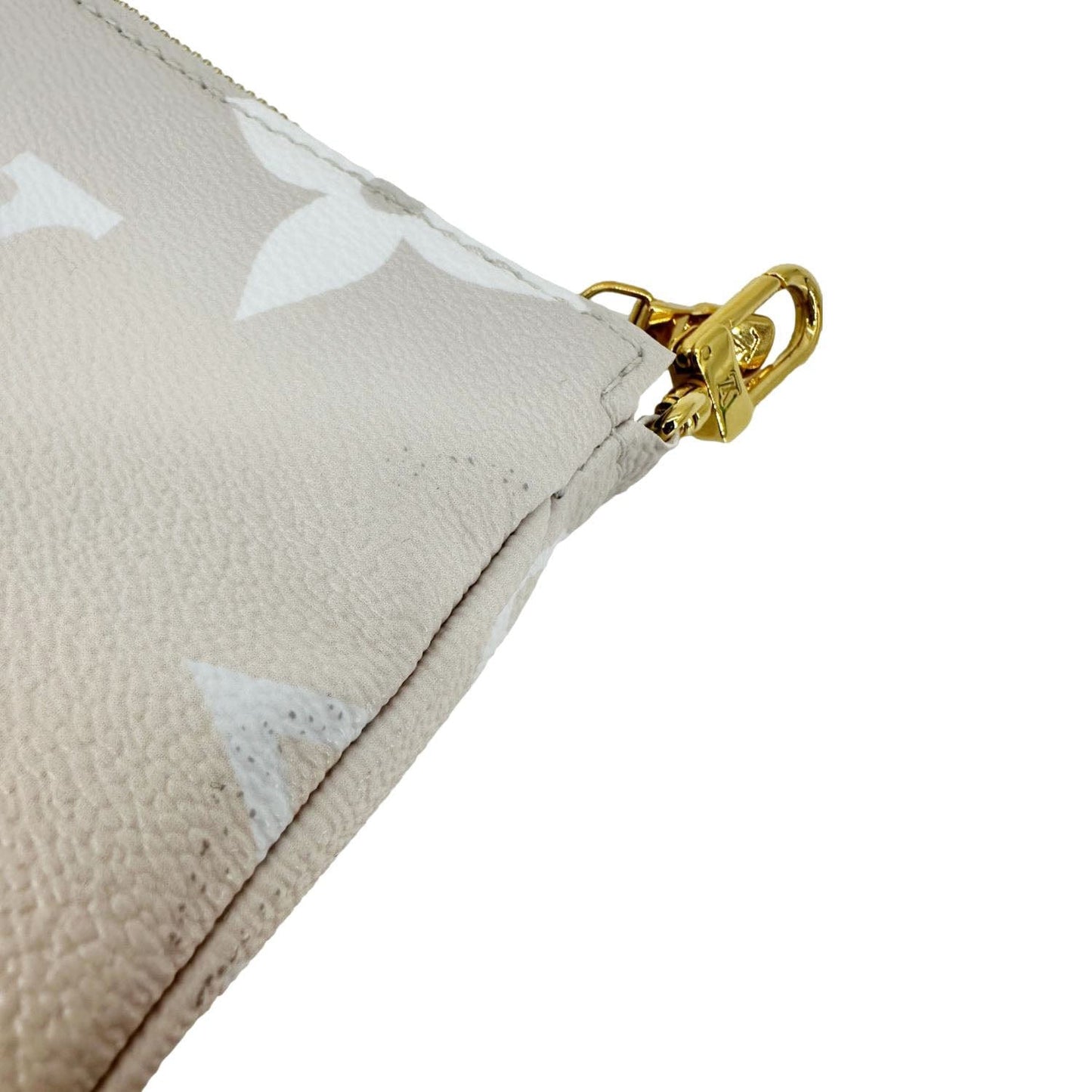 LOUIS VUITTON Multi Pochette Accessories Mini By the Pool Chain Clutch Bag Brume
