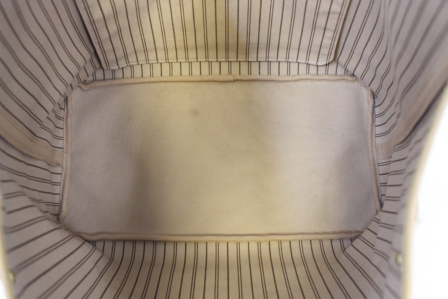 LOUIS VUITTON Monogram Canvas Neverfull GM Shoulder Bag