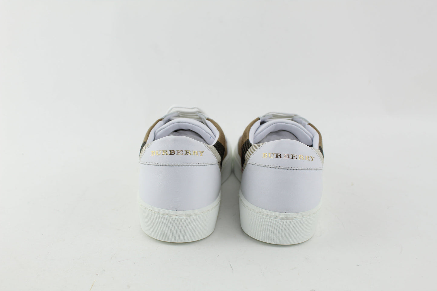 BURBERRY SALMOND LOW TOP SNEAKER SIZE 36