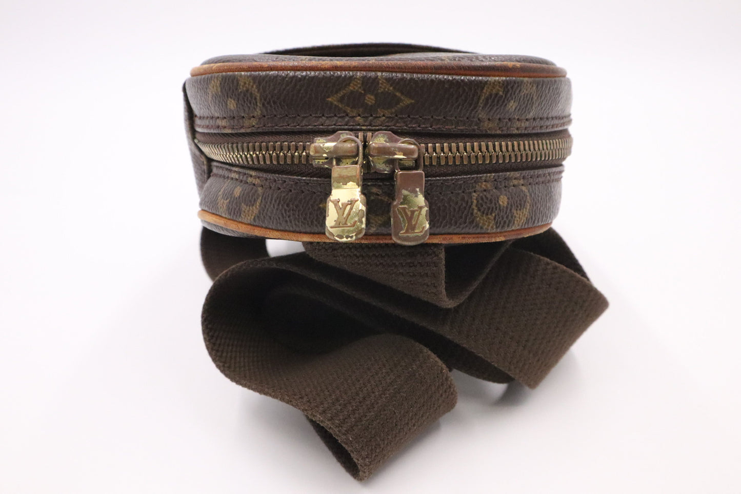 Louis Vuitton Pochette Gange in Monogram Canvas