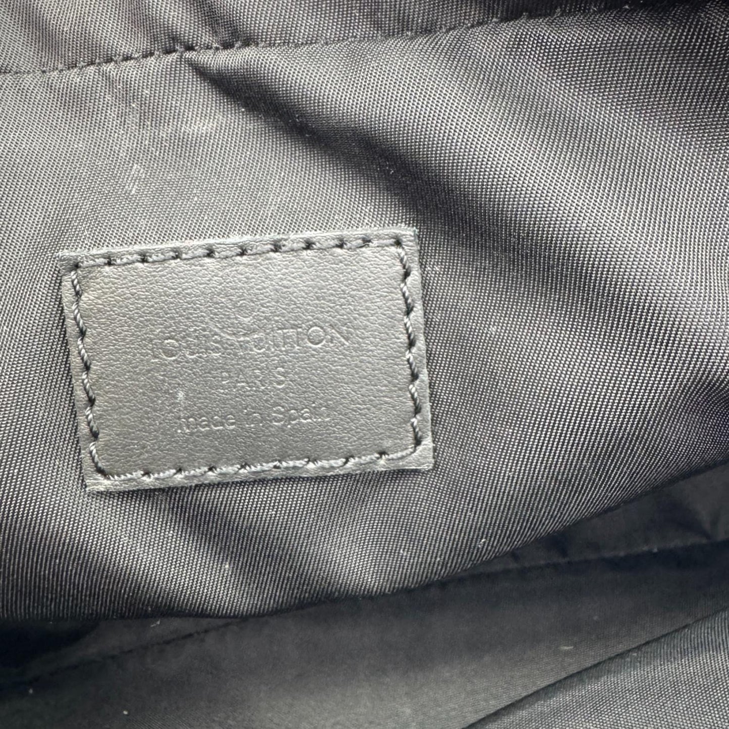 LOUIS VUITTON Comet PM Spotlight Monogram Giant Leather Messenger Bag Black