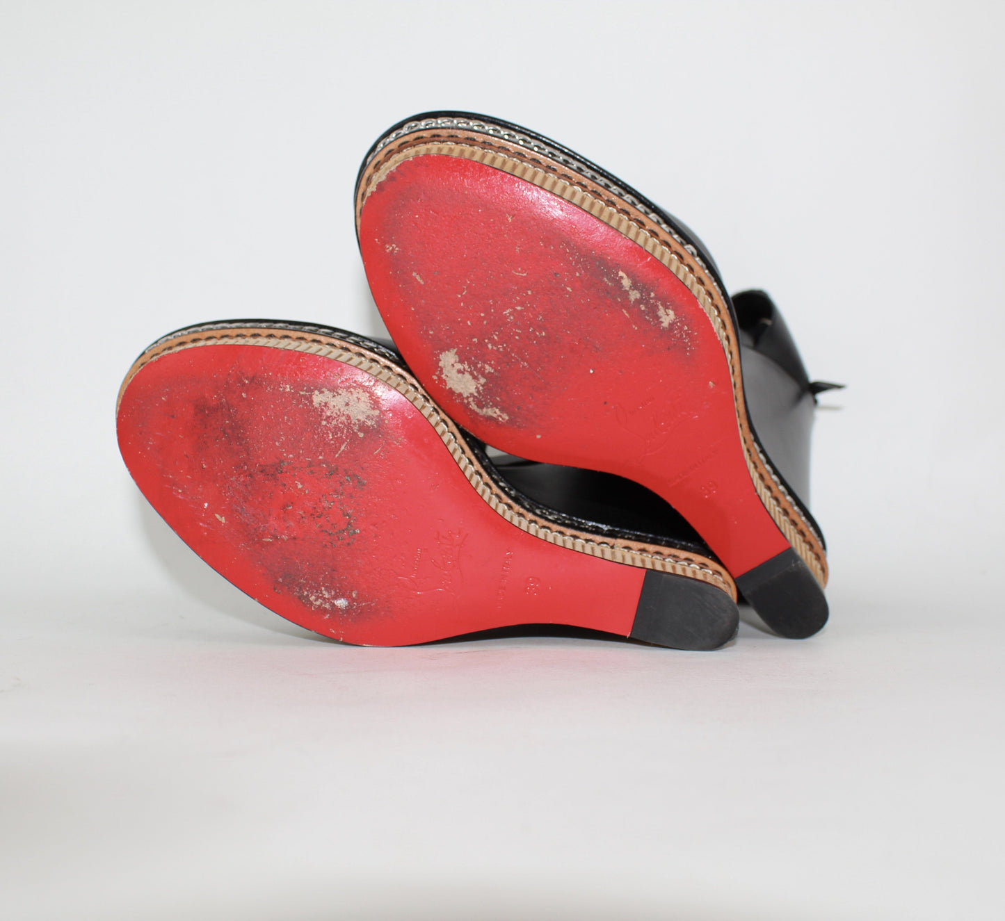 CHRISTIAN LOUBOUTIN TRIBULI SIZE 39