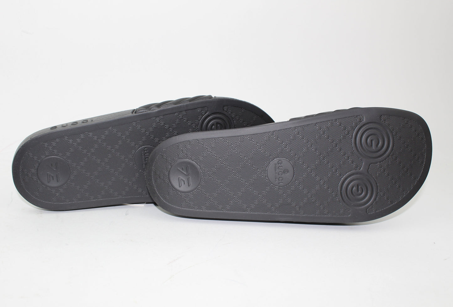 GUCCI DOUBLE G MATELASSÈ SLIDES