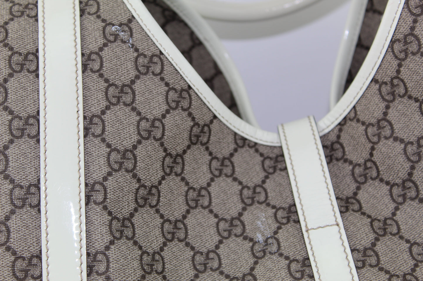 GUCCI JACKIE-O HOBO BAG