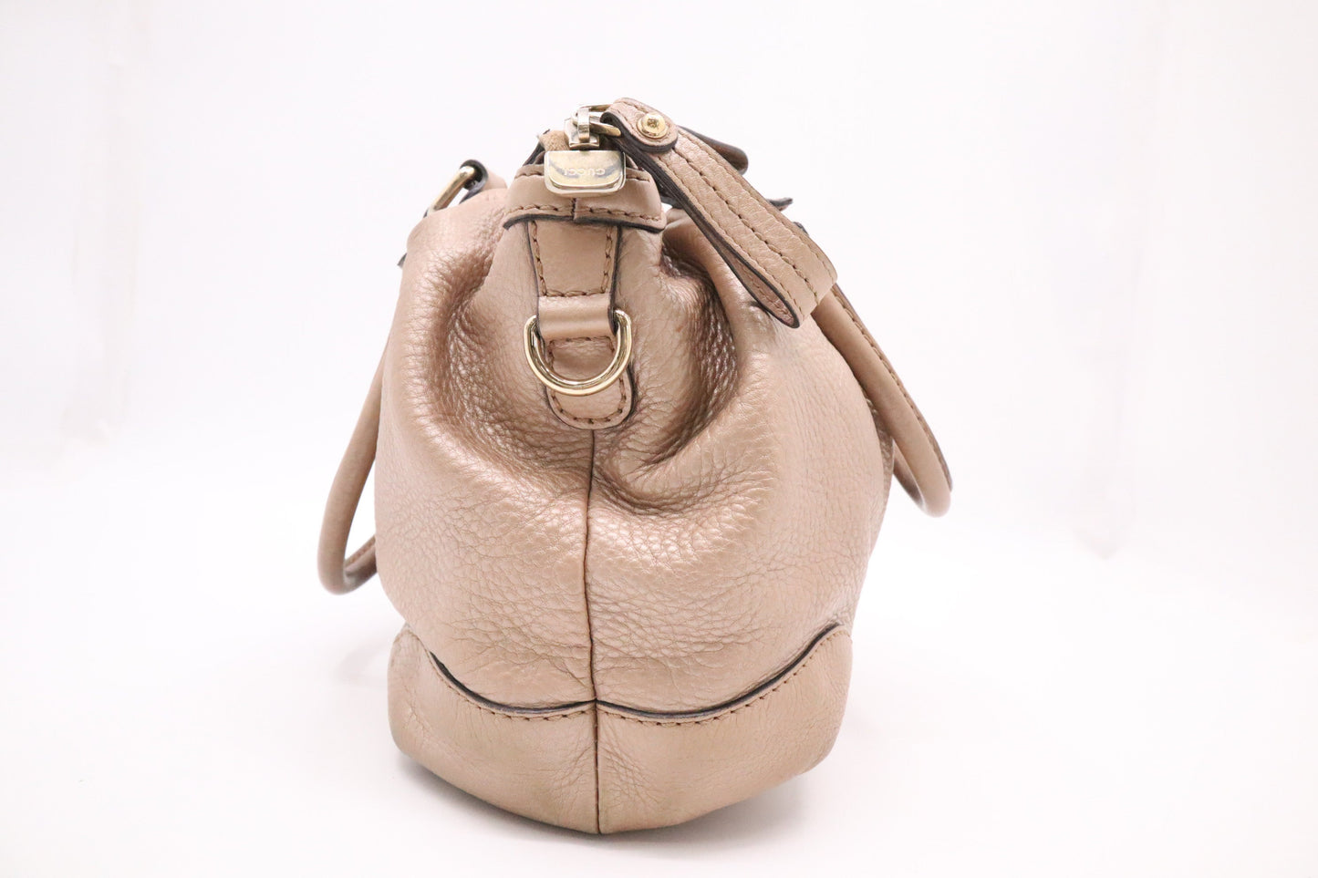 Gucci Sukey Shoulder Bag in Metallic Beige Leather