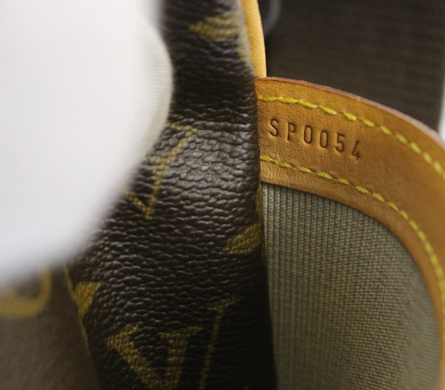 LOUIS VUITTON Monogram Reporter PM Shoulder Bag