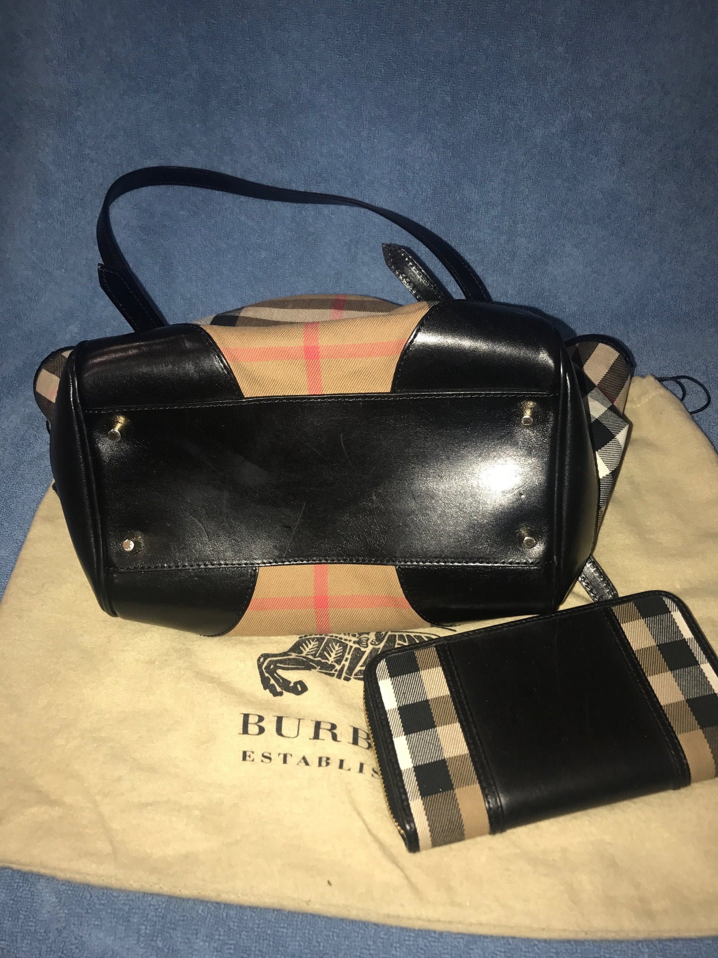 Burberry Handbag & Wallet Set