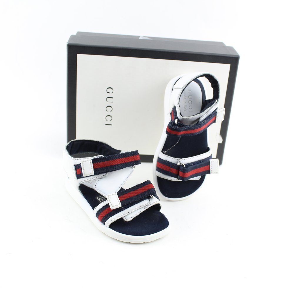 GUCCI SANDAL SIZE 22