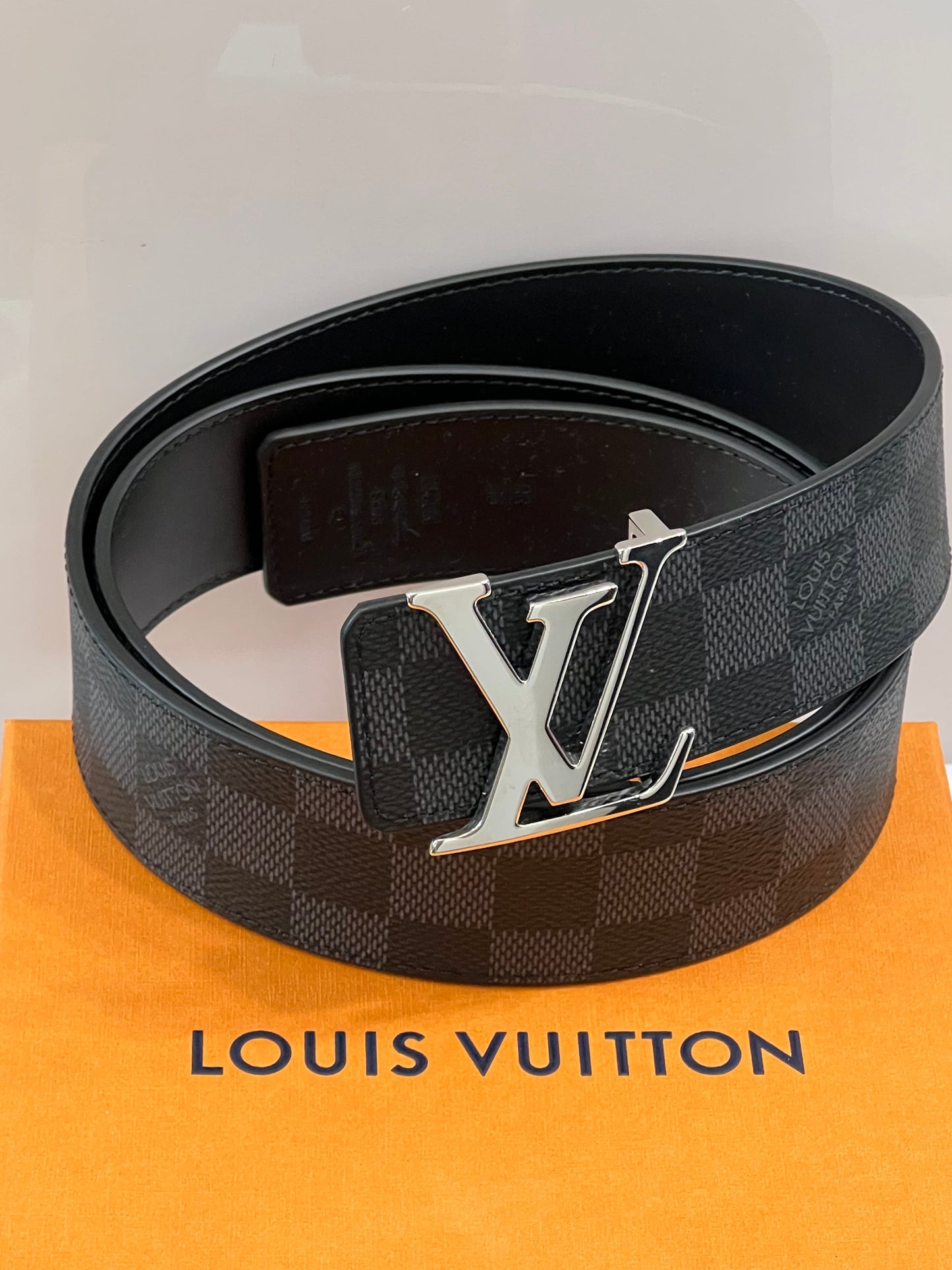 LOUIS VUITTON LV INITIALS DAMIER GRAPHITE BELT