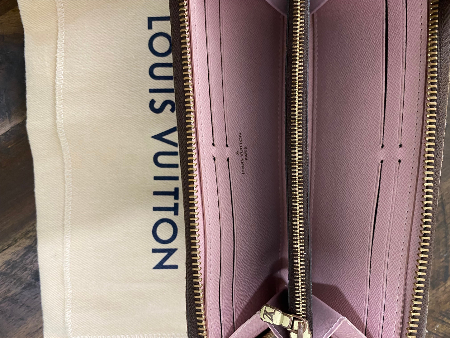 LOUIS VUITTON MONOGRAM CLÃMENCE WALLET ROSE BALLERINE