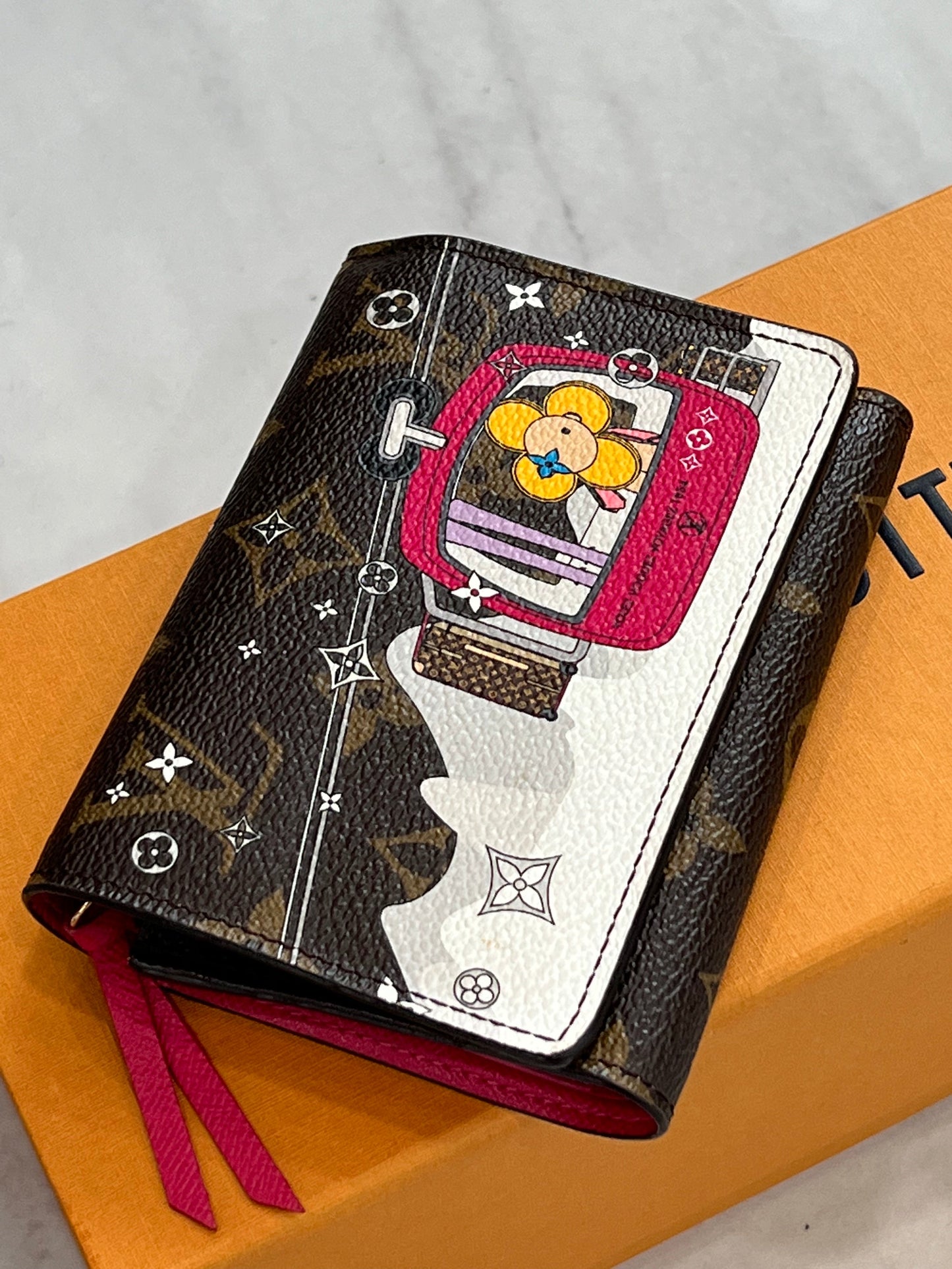 LOUIS VUITTON LIMITED EDITION XMAS 2019 VIVIENNE VICTORINE WALLET