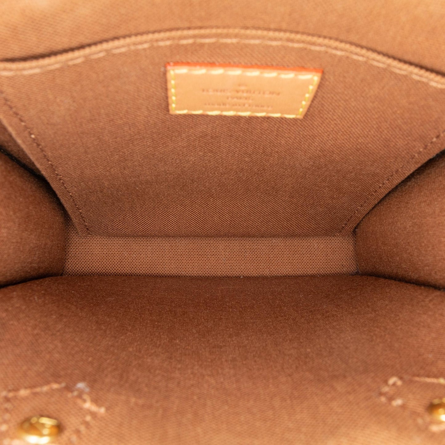 Louis Vuitton Monogram Petit Sac Plat (SHG-PVJerv)