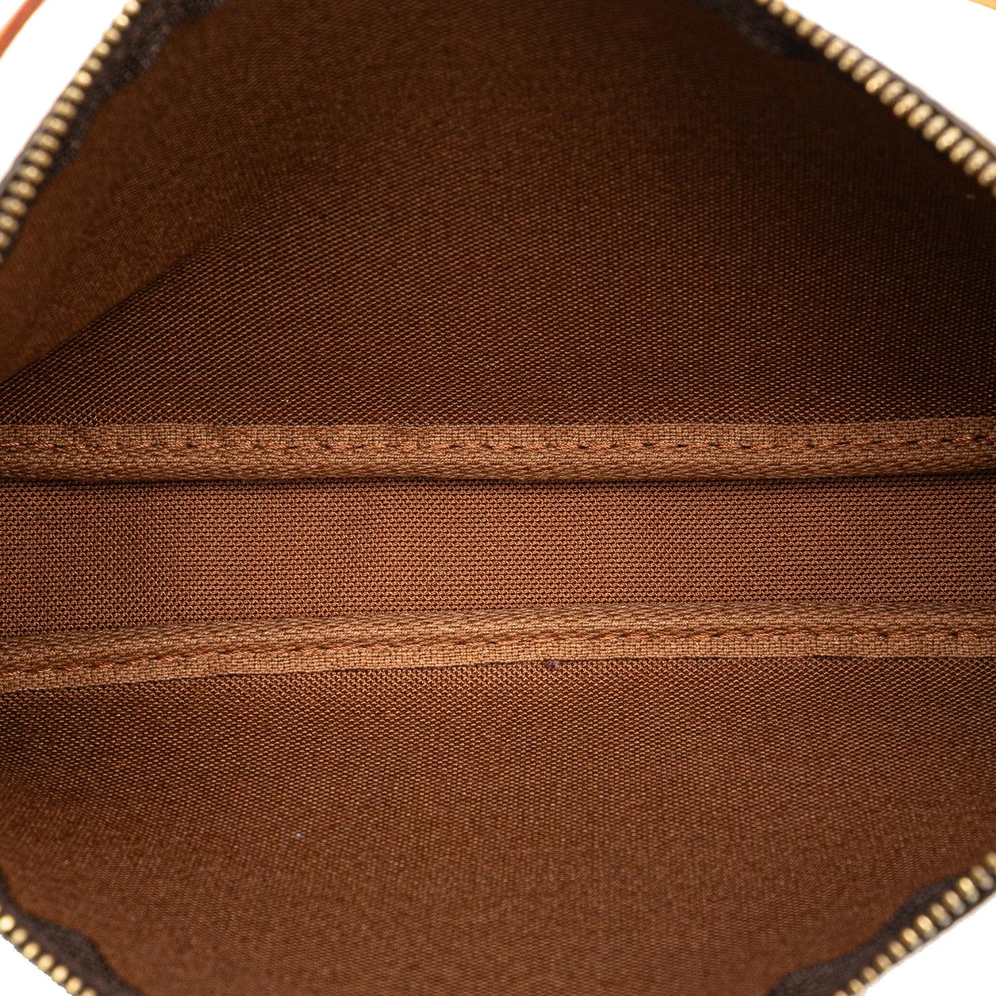 Louis Vuitton Monogram Pochette Accessoires (SHG-TNhlnb)