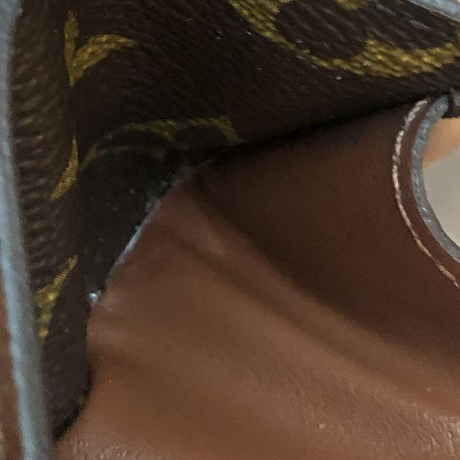 Louis Vuitton Monogram Sarah Wallet
