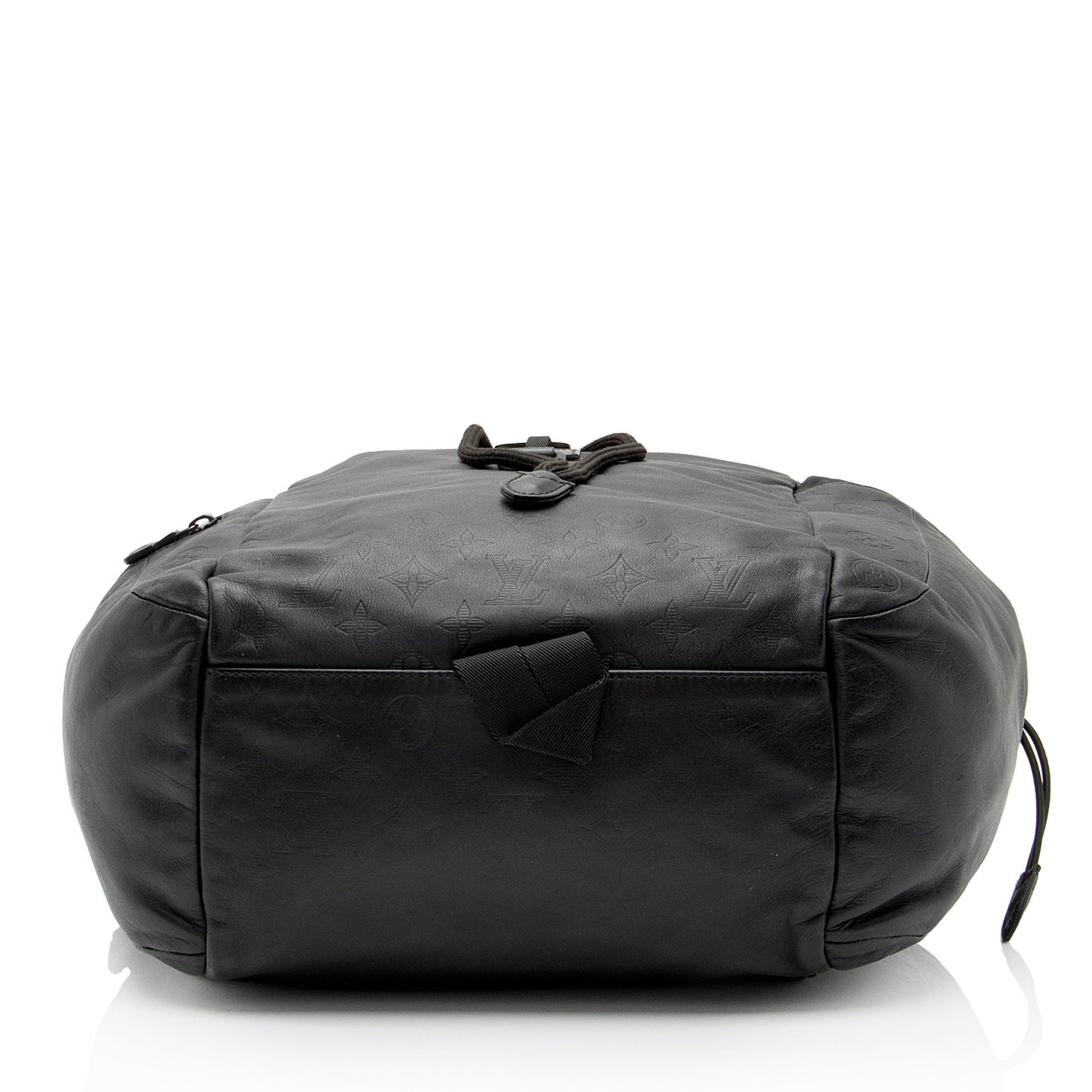 Louis Vuitton Monogram Shadow Discovery Backpack (SHF-f64Uph)