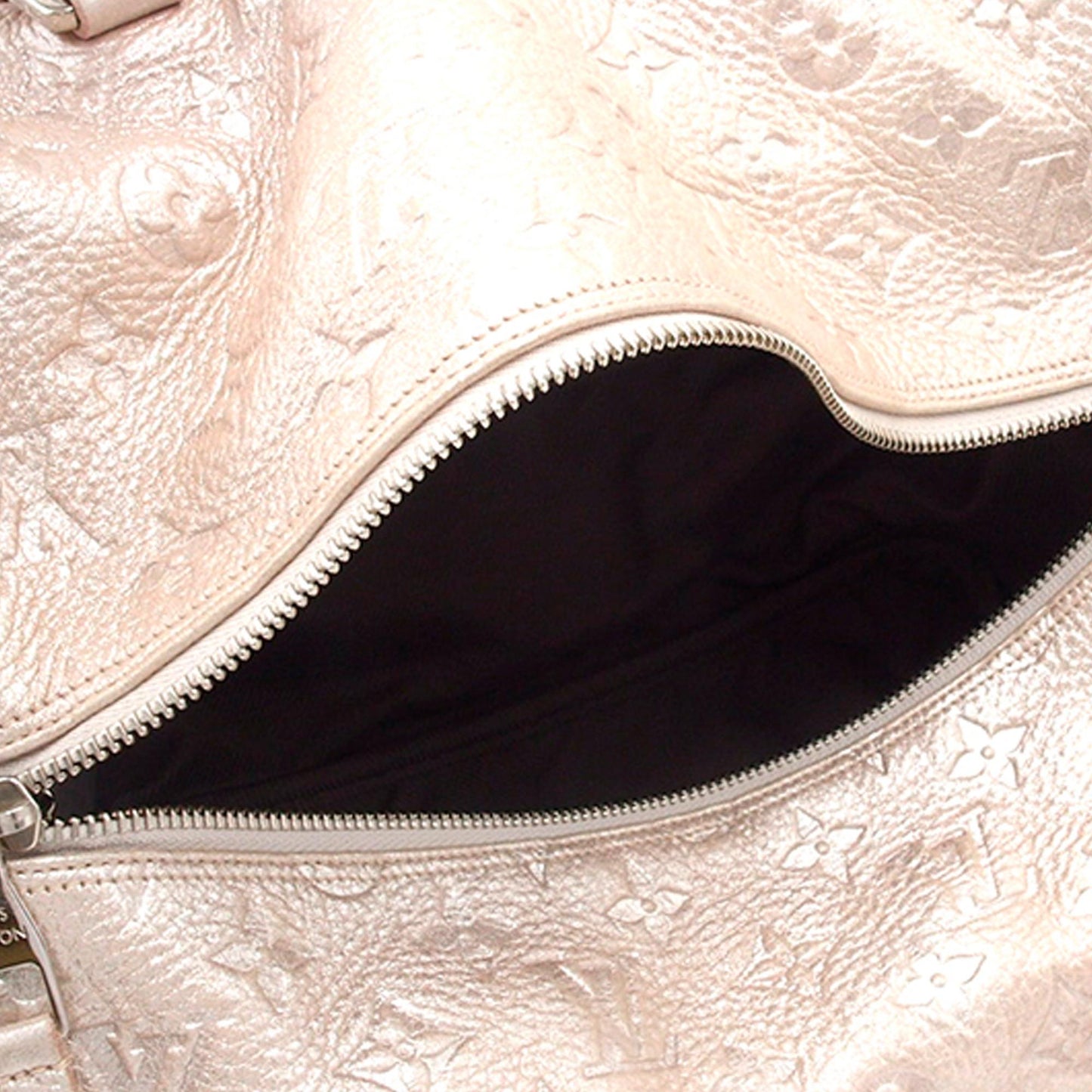 Louis Vuitton Monogram Shimmer Comete Bag (SHG-VkvYCB)