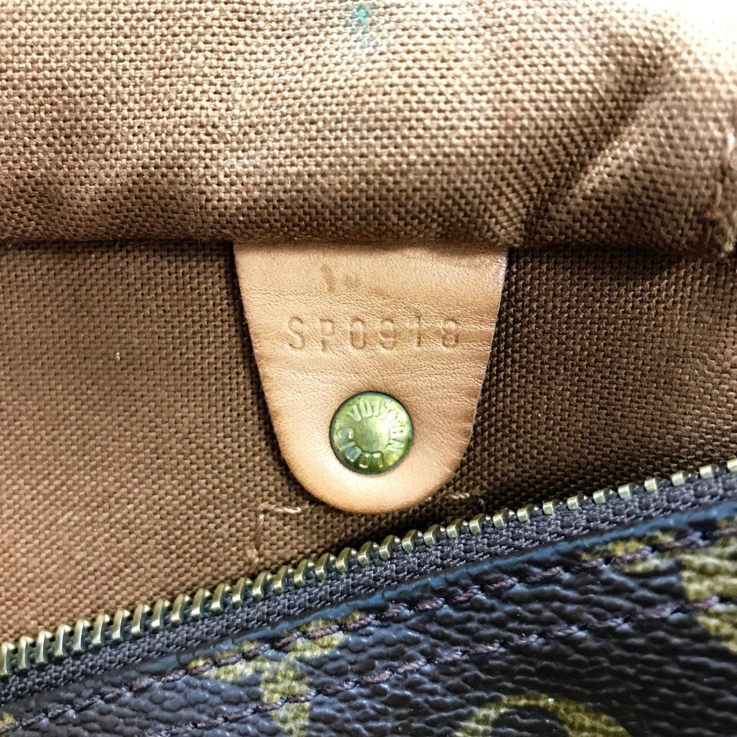 Louis Vuitton Monogram Speedy 30