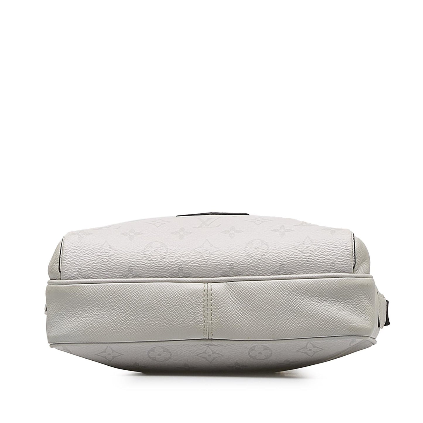 Louis Vuitton Monogram Taigarama Outdoor Messenger (SHG-8dQayX)