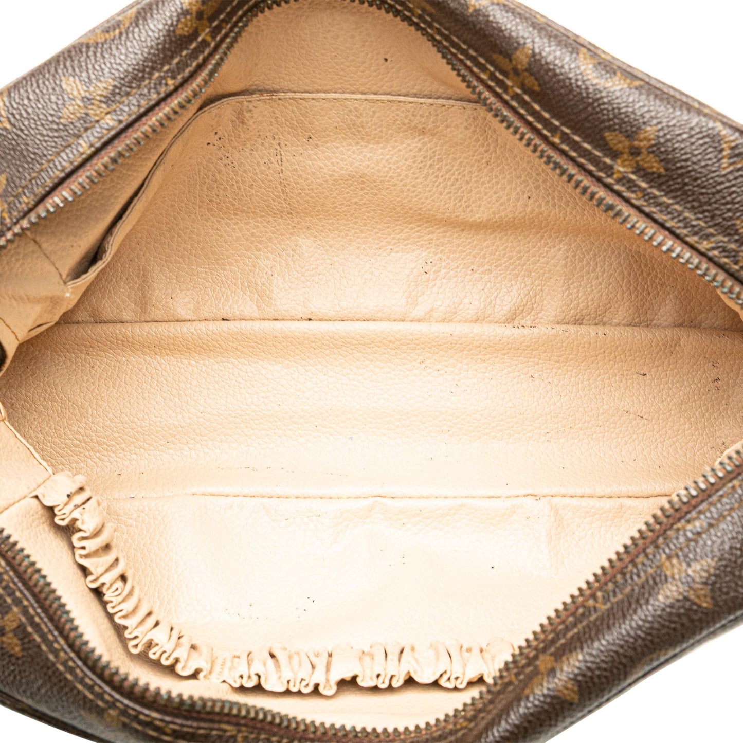 Louis Vuitton Monogram Trousse Toilette 28