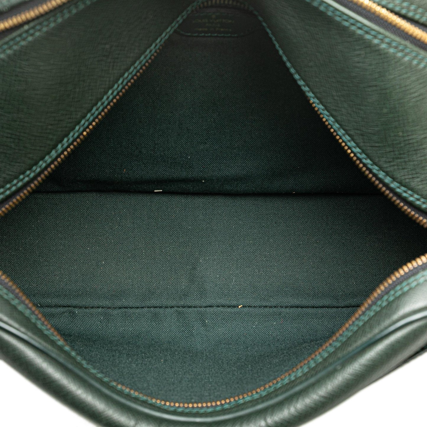 Louis Vuitton Taiga Reporter PM (SHG-Y2uneQ)