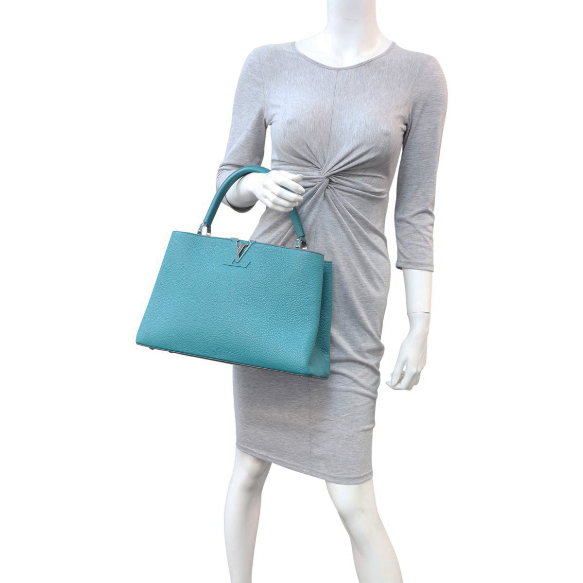 Louis Vuitton Capucines MM
