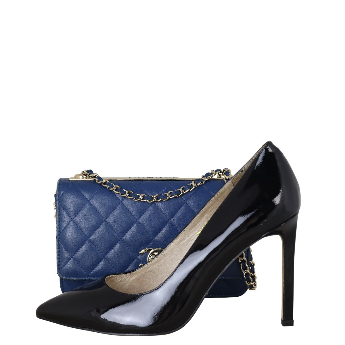 Chanel CC Trendy Wallet on Chain