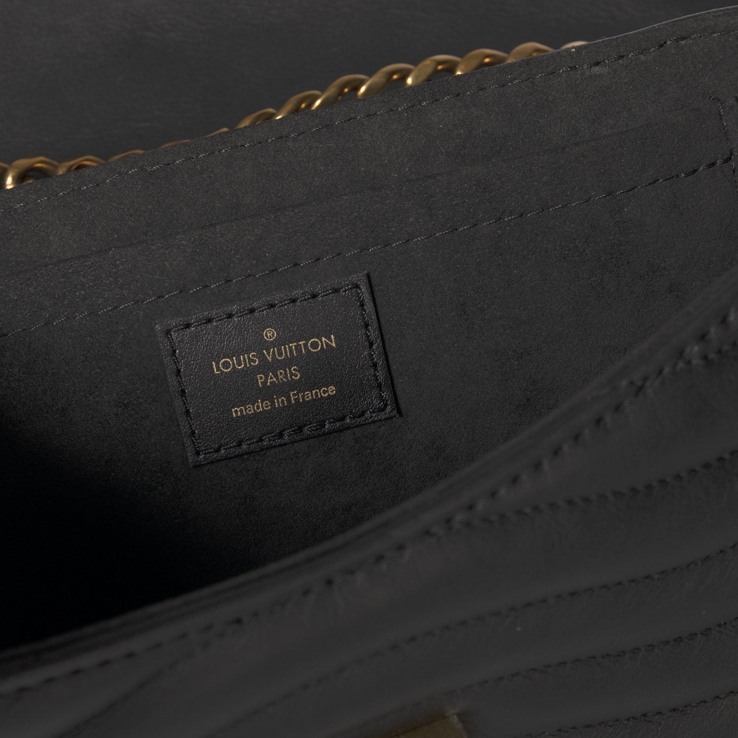 Louis Vuitton 2018 New Wave Chain-Bag MM