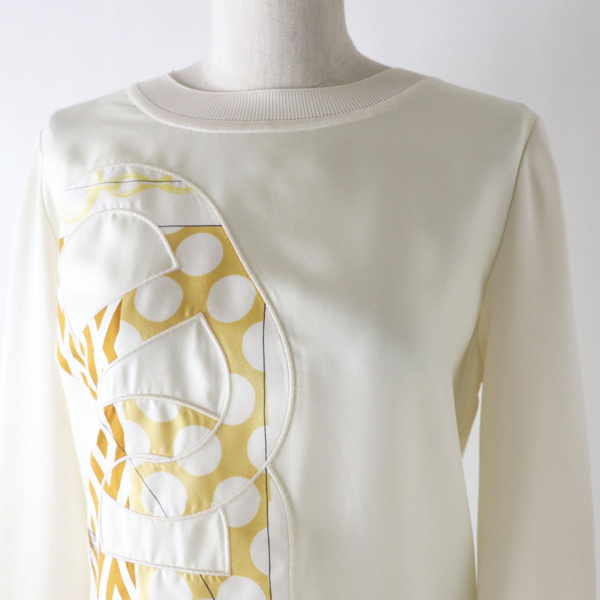 HERMES knit Main: 100% silk, part: 8% nylon, part: 2% polyurethane, part: 100% polyester White type Women 34
