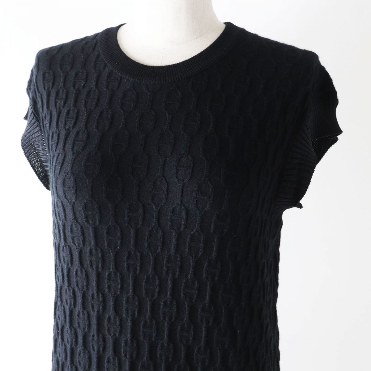 HERMES knit Main: 50% silk, Main: 41% cashmere, Main: 7% nylon, Main: 2% polyurethane black Women 36