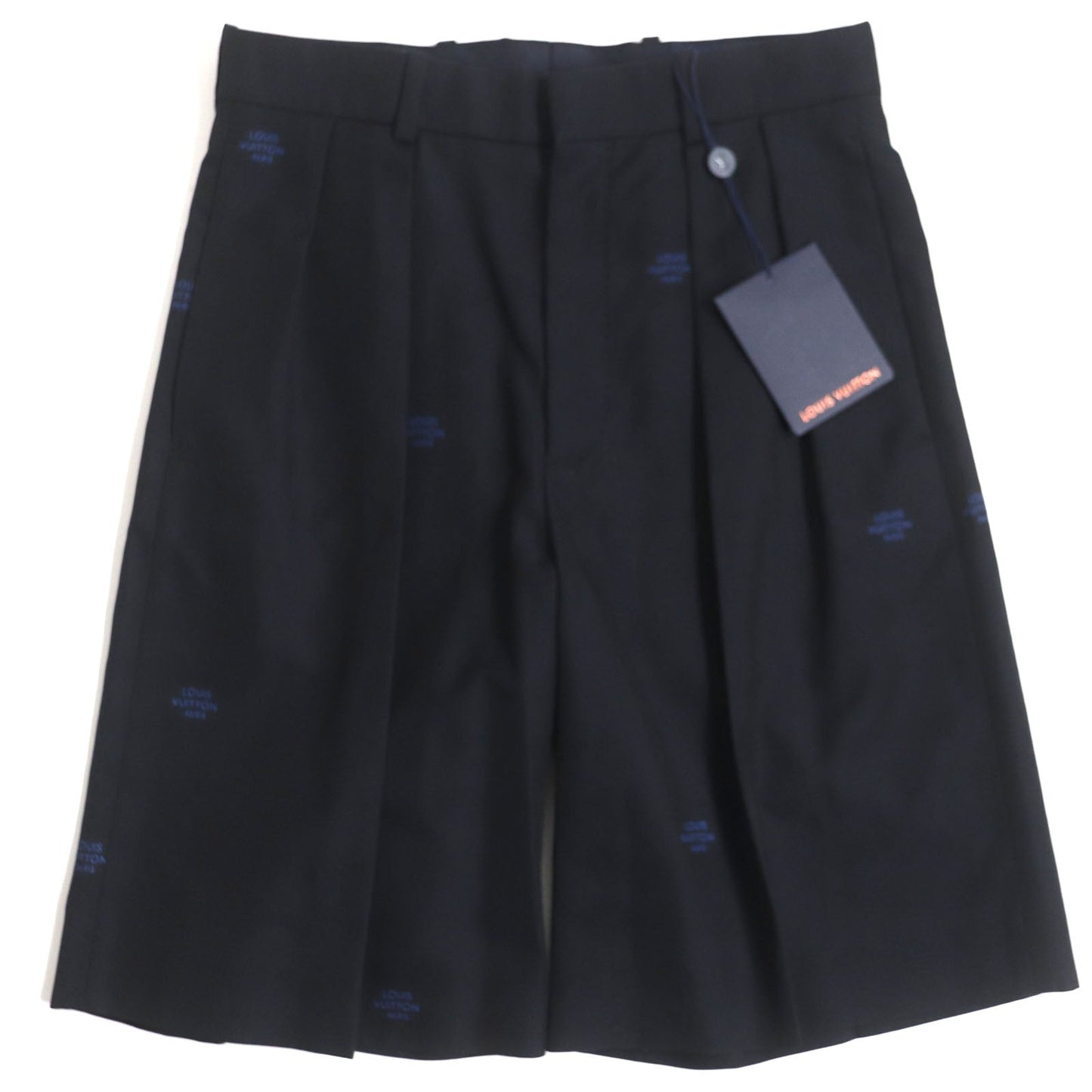LOUIS VUITTON Shorts Outer: 57% wool, Outer: 43% cotton, Lining: 100% cotton Navy mens 36